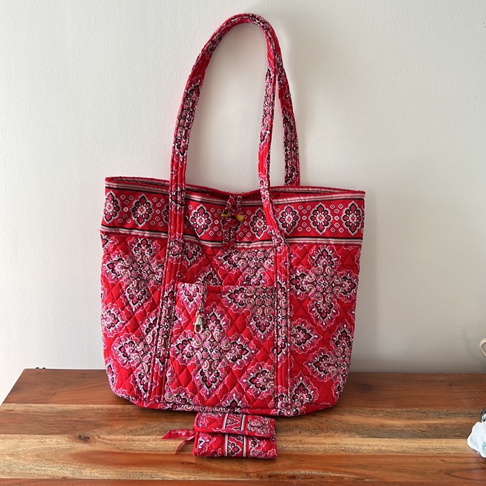 Vera Bradley Frankly Scarlet Large Tote and Wallet.